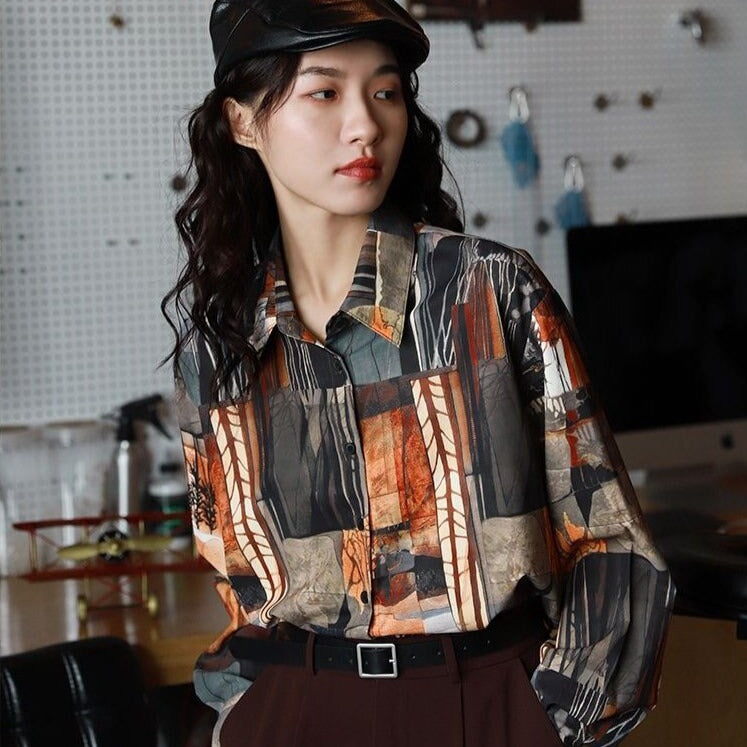 Longsleeve Shirt With Abstract Pattern