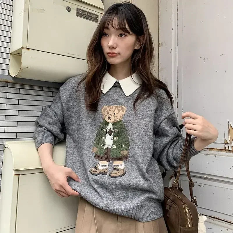 Sweater With Turn-Down Collar And Bear Embroidery