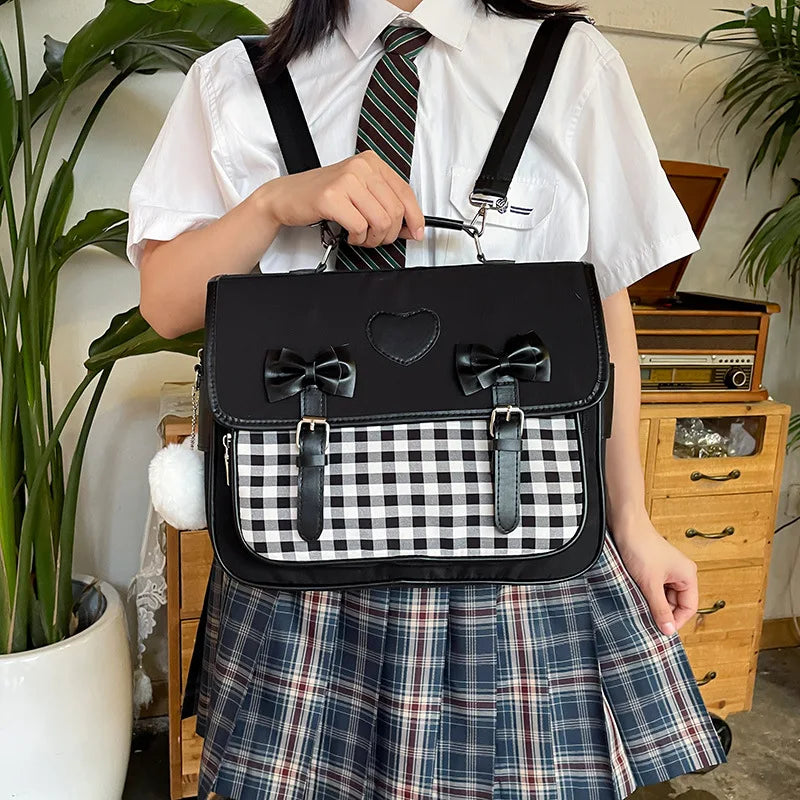 Cute Gingham Bag With Shoulder Strap And Heart Accessoire