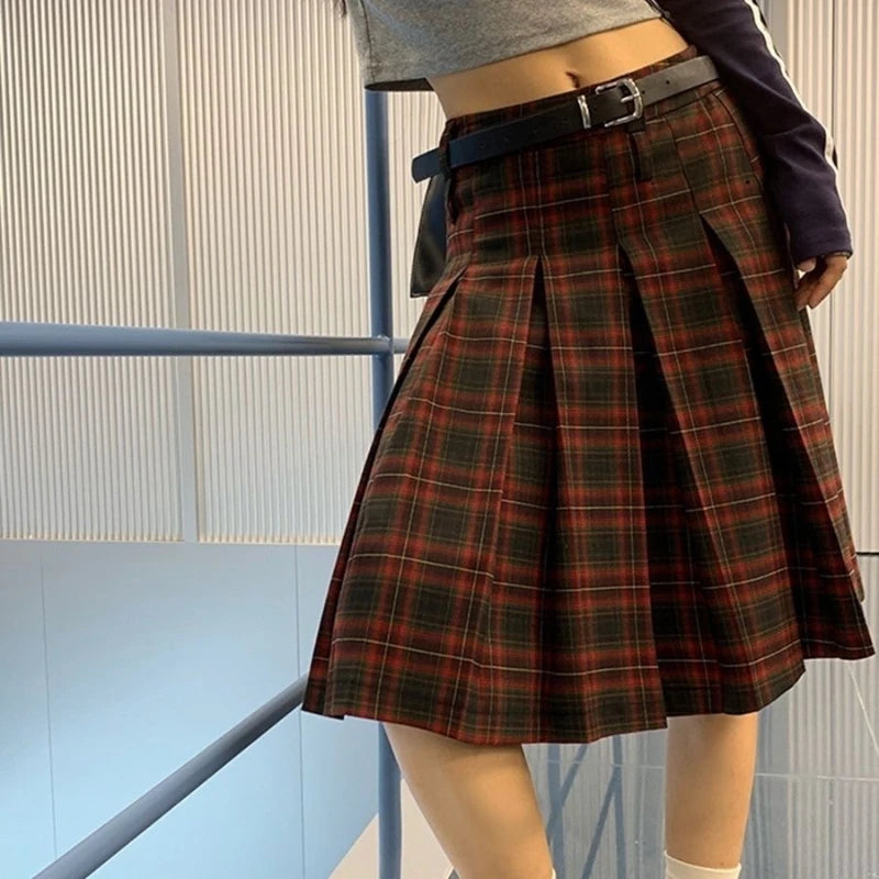 Pleated Knee-Length Skirt With Plaid Pattern