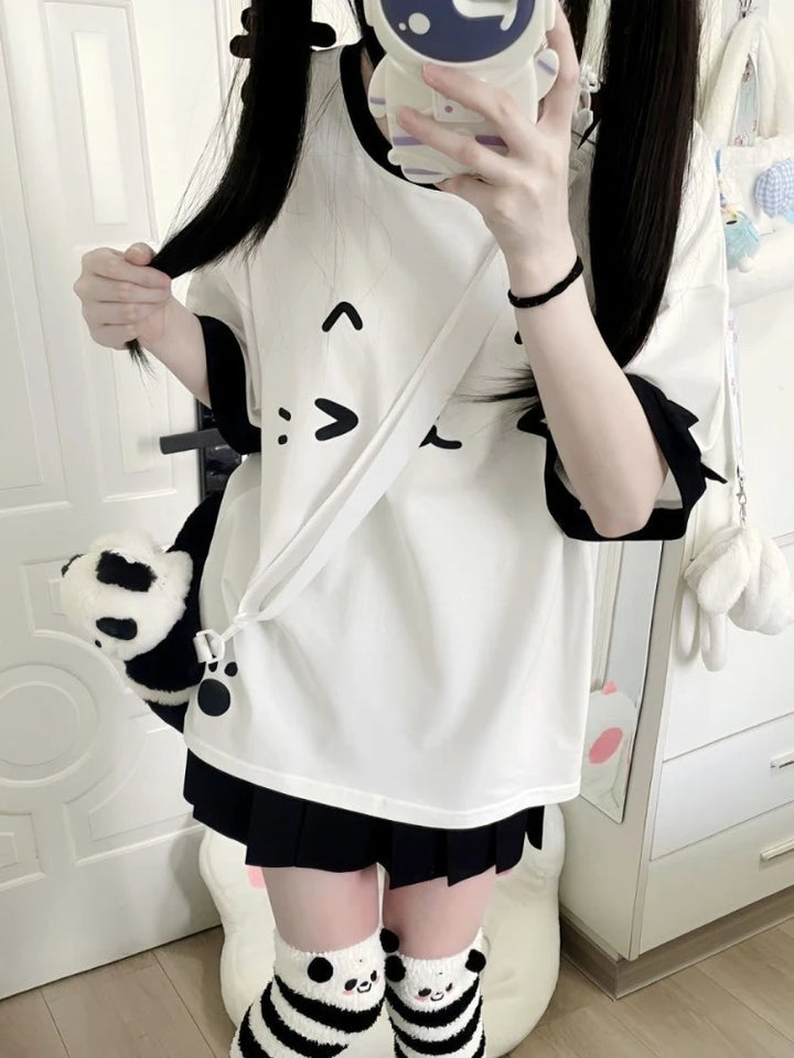 T-Shirt with Kawaii Winky Cat Face