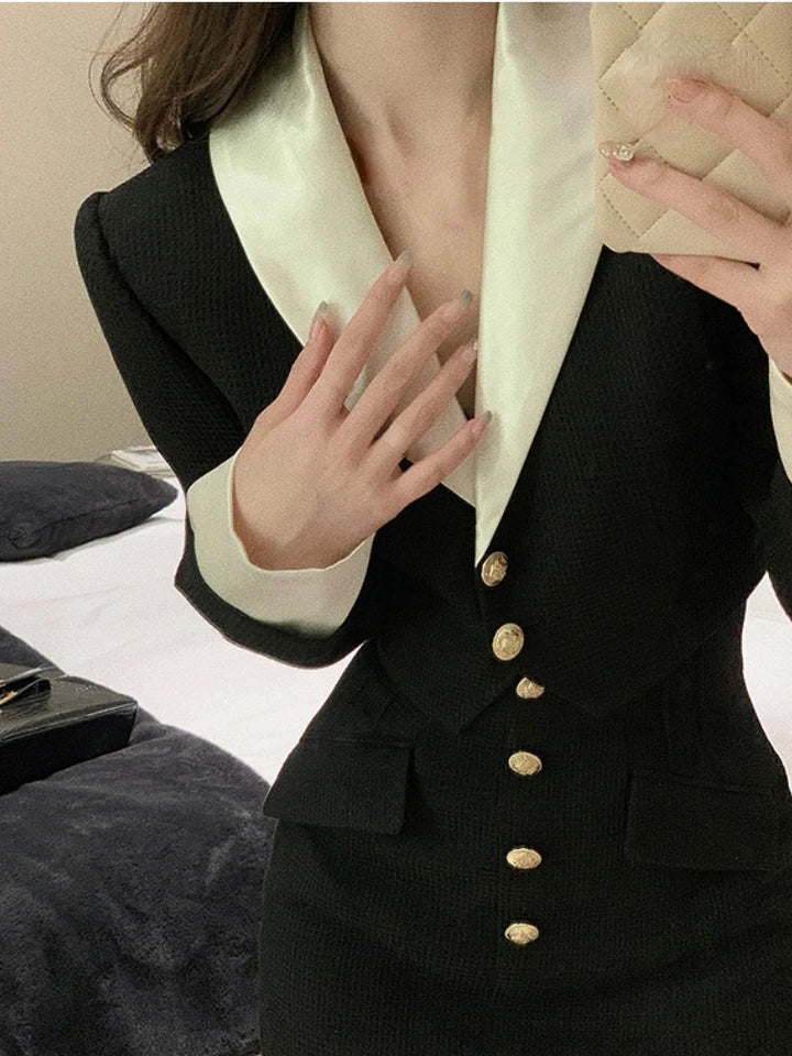 Elegant Two-Piece-Set: Crop Jacket With Golden Buttons + High Waist Mini Skirt