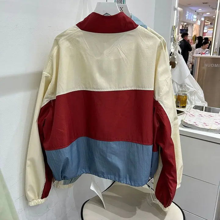 Three-Colored Batwinged Zipped Jacket