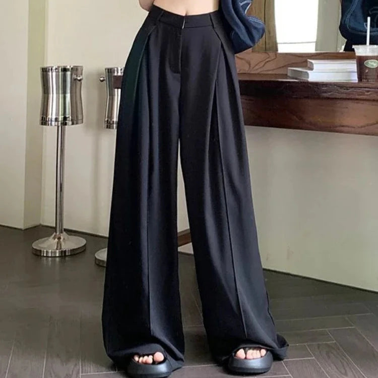 Wide-Leg Pants With High Waist And Pleats