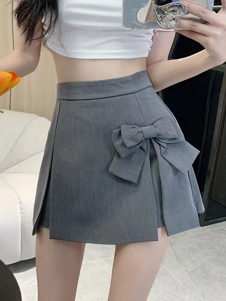 Skorts (Skirt x Shorts) With Side Slits And Bow Detail