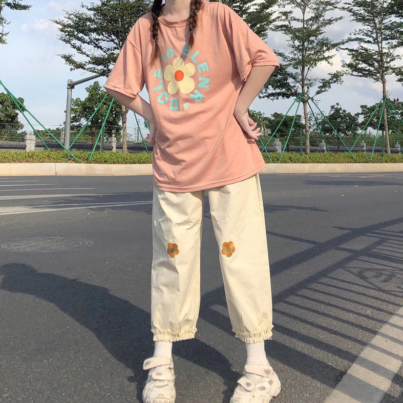 Ankle-Length Pants With Flower Embroidery