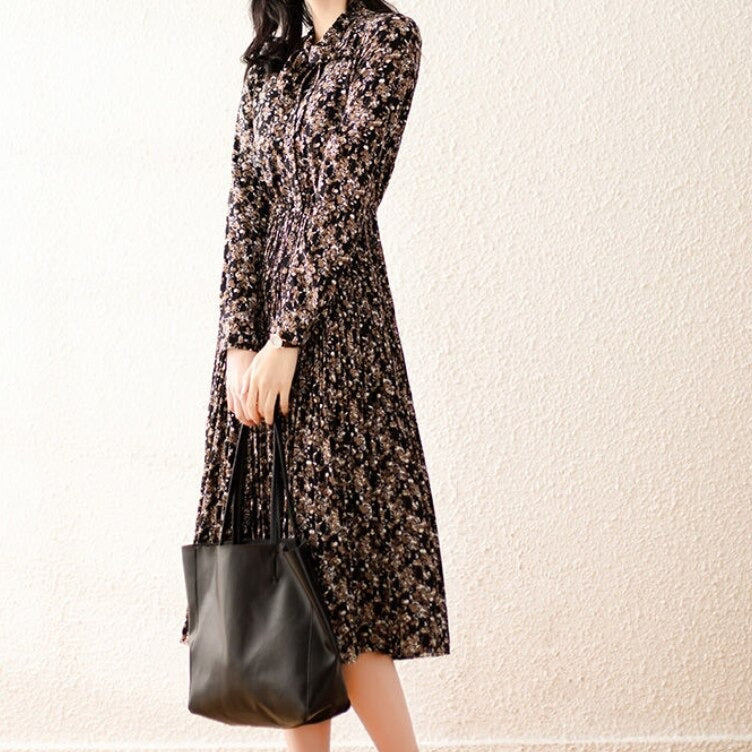 A-Line Floral Dress With Collar Bow