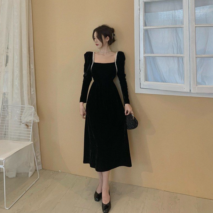 A-Line Dress With Long Sleeves And Square Collar