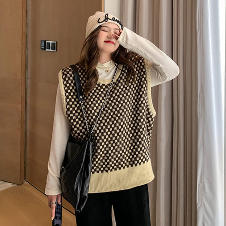 Checkered Sweater Vest With Round Neck