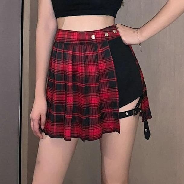 Pleated Skorts (Skirt x Shorts) with Rivet Accents - Asian Fashion Lianox