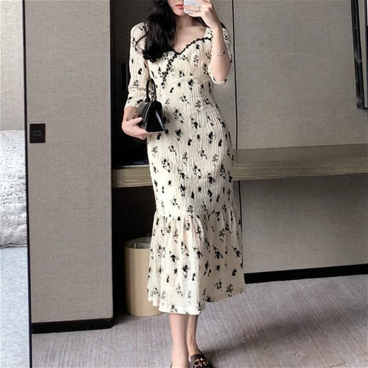 Floral Midi Dress with Heart-Shaped Neckline - Asian Fashion Lianox