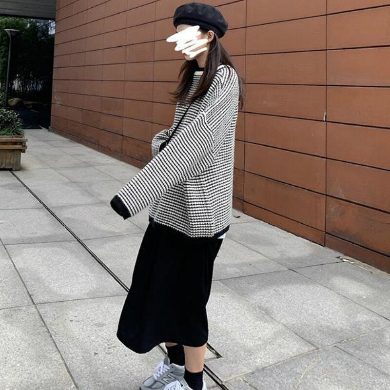Oversized Patterned Sweater With Round Neck