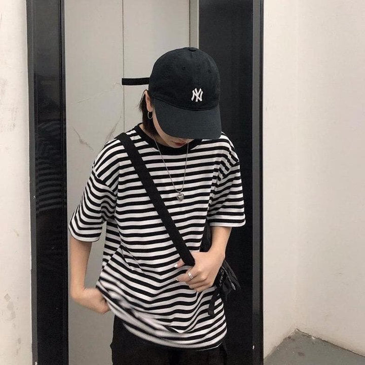 Casual Tee With Stripes - Asian Fashion Lianox