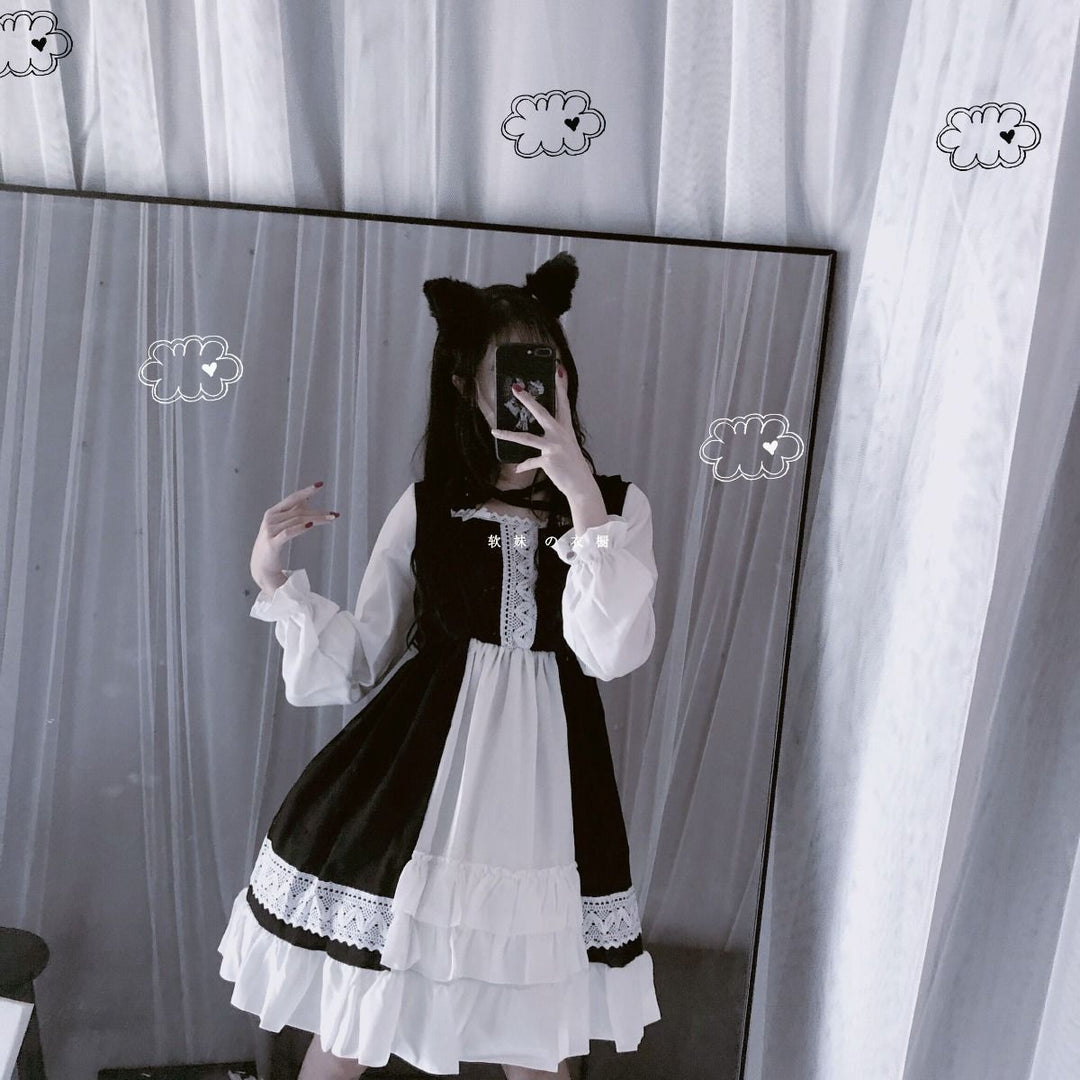 Laced Lolita Dress With Ruffled Hem