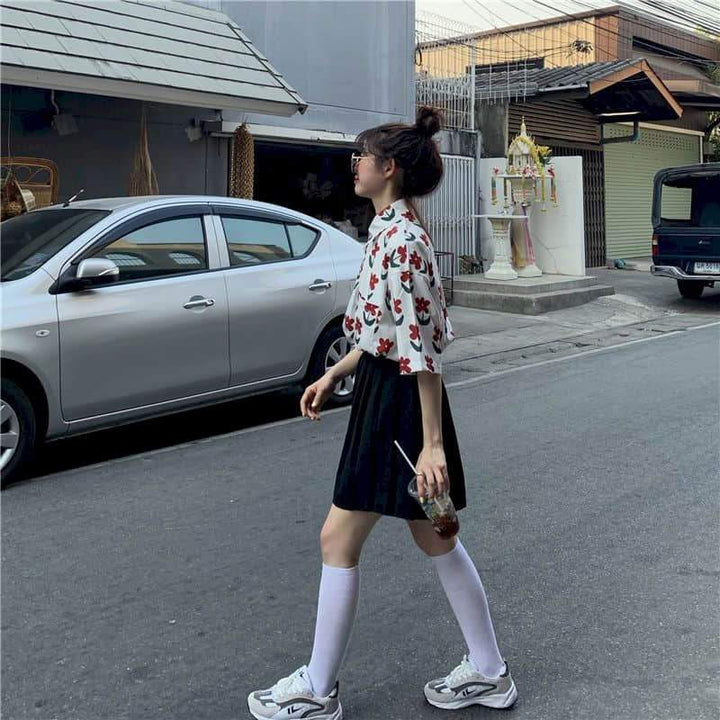 Button-Down Blouse With Short Sleeves And Floral Print - Asian Fashion Lianox