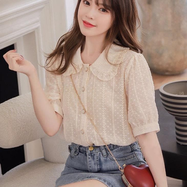 Buttoned Chiffon Blouse With Ruffled Collar and Cuffed Sleeves – Lianox