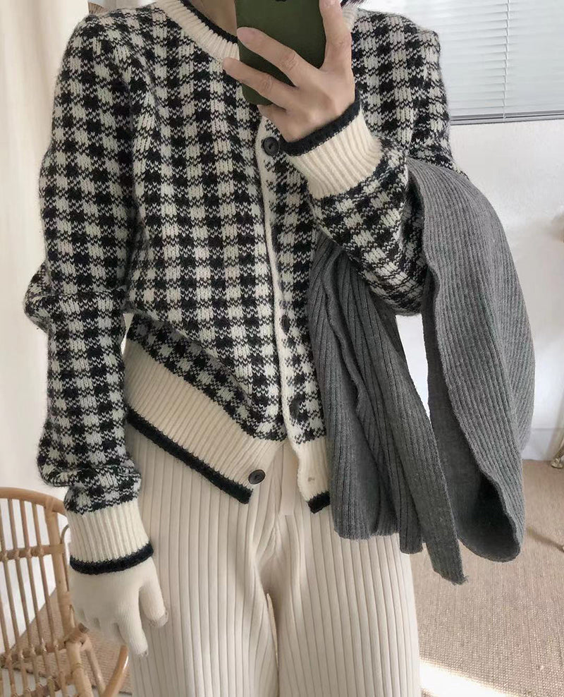 Plaid Cardigan With Buttons