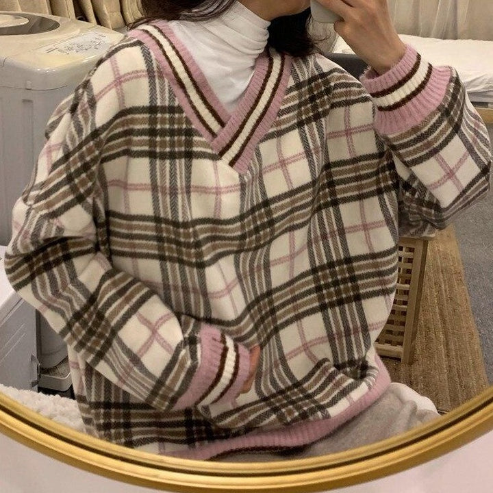Plaid Sweater With V-Neck And Colored Hem