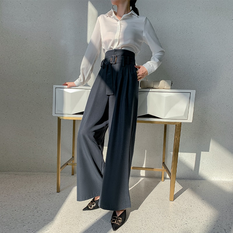 High-Waisted Pants With Belt And Pockets