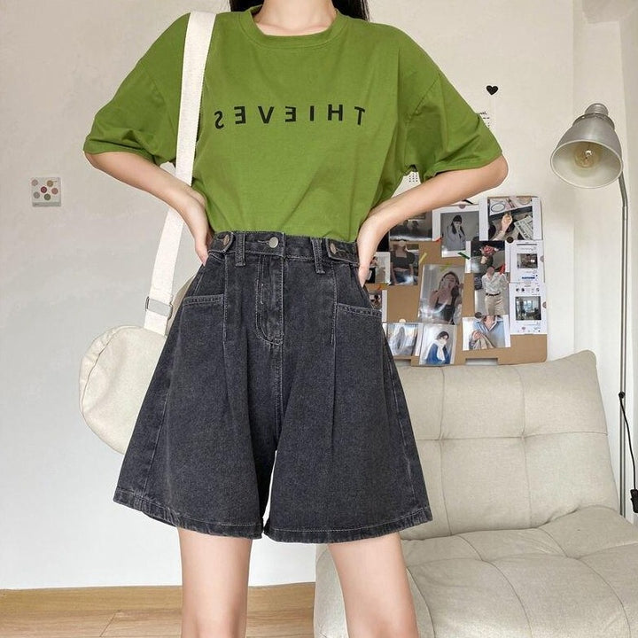 Loose-Fitting Shorts With Pockets