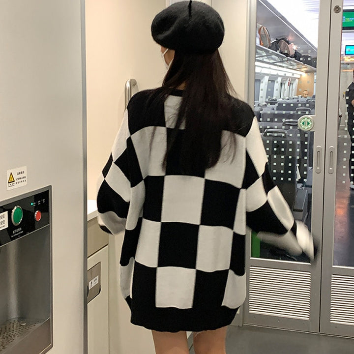 Checkered Sweater With Round Neck