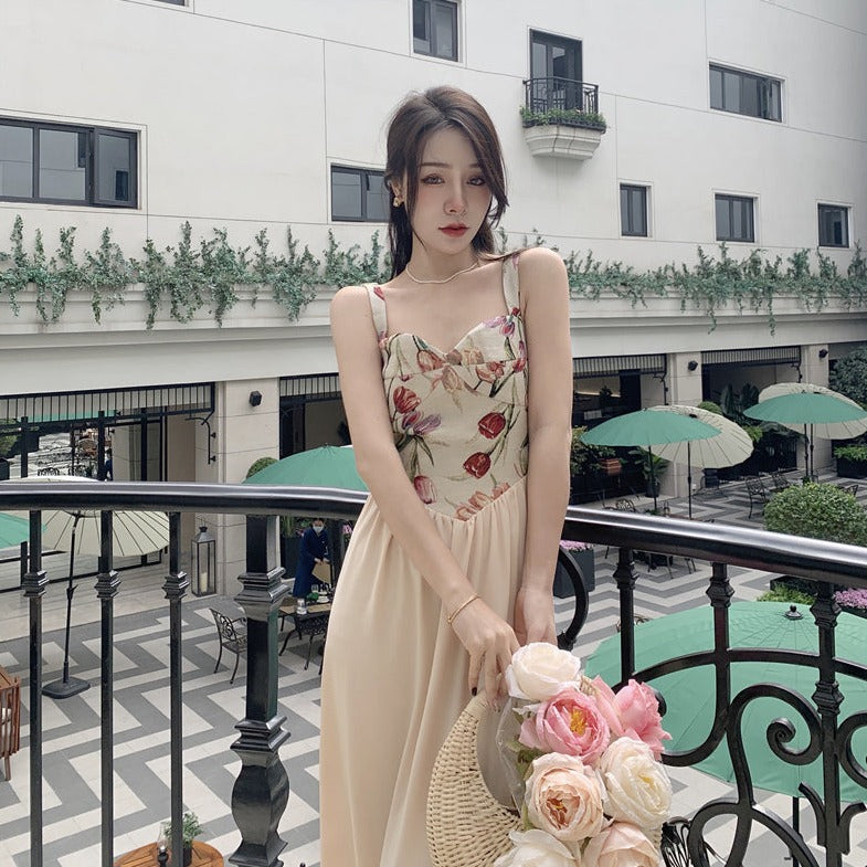 Sleeveless Dress With Floral Pattern